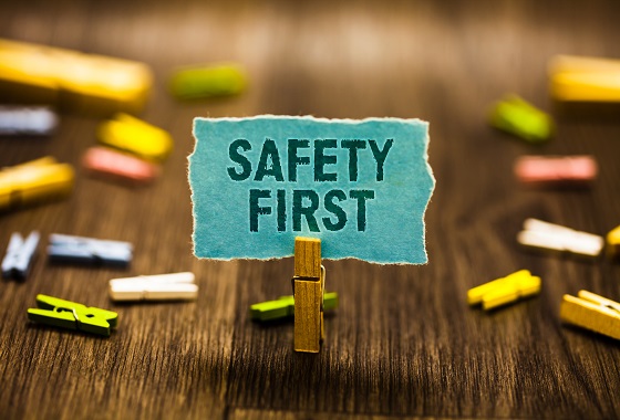 Safety: A Priority for our Workplace and our Patients | NursingCenter | Arbeitslatzhosen