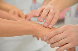 palpating-vein.png palpating-vein.png